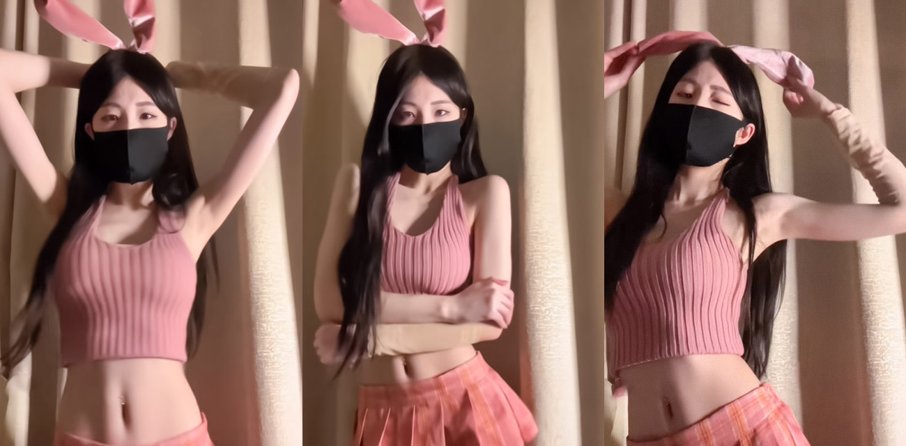 抖音高颜值御姐【八月未央】大尺度福利视频流出，情趣渔网掰臀秀穴扭腰晃臀脱衣露乳无比诱惑